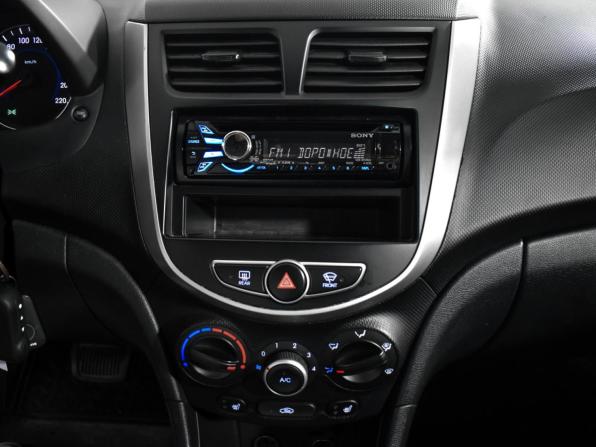 Hyundai Solaris I с пробегом 2012 года, цена 540 000 рублей, 190000 км, седан, Автокод Объявления