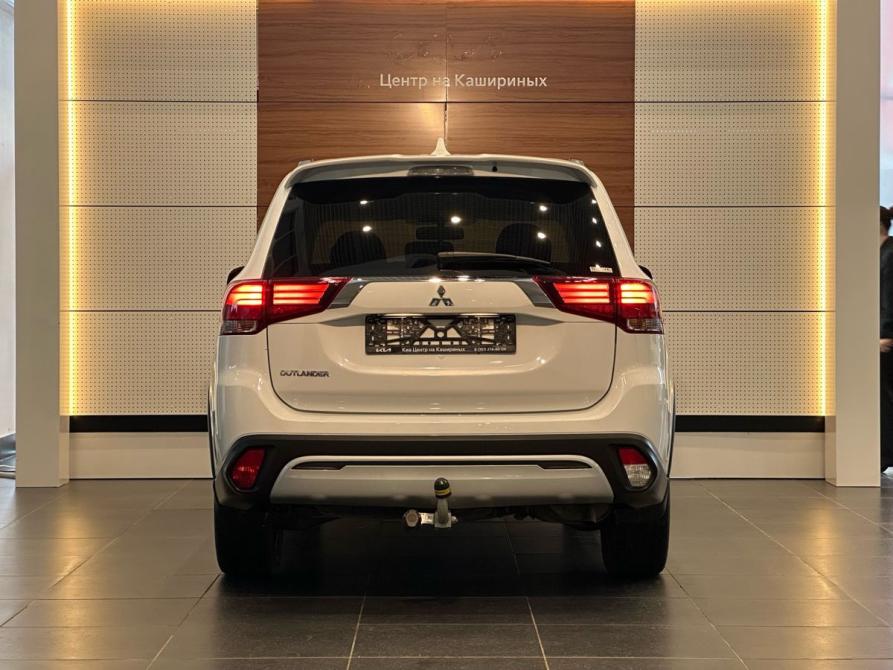 Mitsubishi Outlander III Рестайлинг 3 Челябинск  - изображение 5