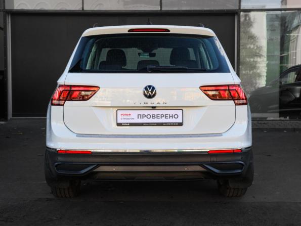 Volkswagen Tiguan II Рестайлинг с пробегом 2021 года, цена 2 599 000 рублей, 53500 км, внедорожник, Автокод Объявления