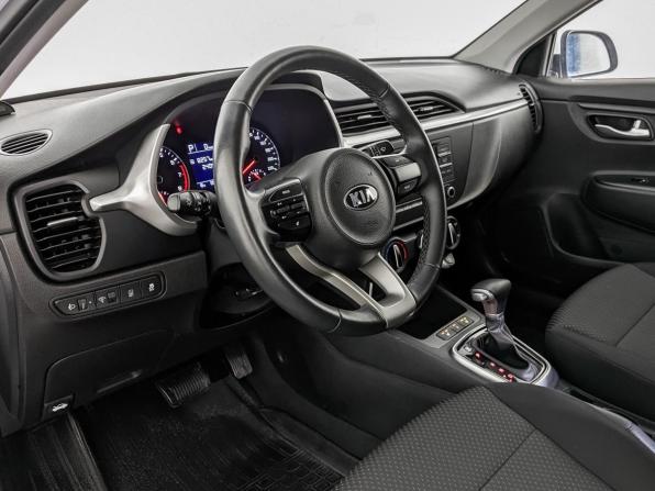 Kia Rio IV Рестайлинг с пробегом 2021 года, цена 1 555 000 рублей, 65500 км, седан, Автокод Объявления