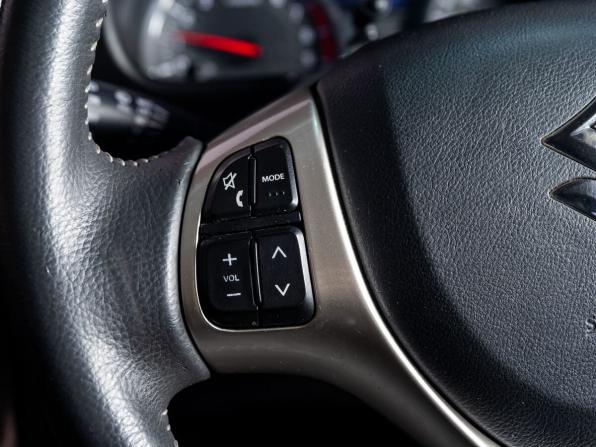 Suzuki Jimny III Рестайлинг 2 с пробегом 2016 года, цена 1 070 000 рублей, 109960 км, внедорожник, Автокод Объявления