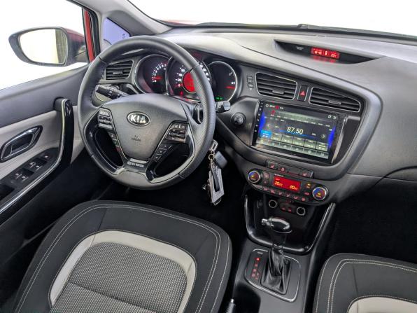 Kia Ceed II с пробегом 2014 года, цена 925 000 рублей, 234366 км, хэтчбек, Автокод Объявления