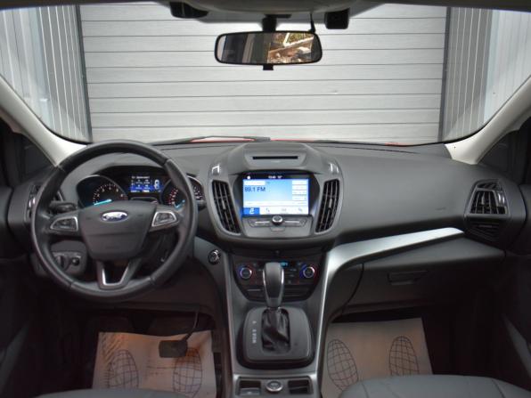 Ford Kuga II Рестайлинг с пробегом 2018 года, цена 1 499 000 рублей, 209000 км, внедорожник, Автокод Объявления