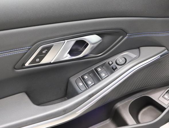 BMW 3 серии VII (G2x) с пробегом 2021 года, цена 4 090 000 рублей, 77767 км, седан, Автокод Объявления