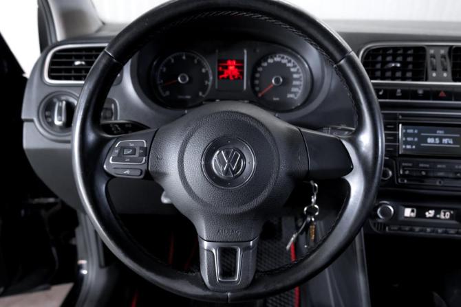 Volkswagen Polo V с пробегом 2013 года, цена 749 000 рублей, 248486 км, седан, Автокод Объявления