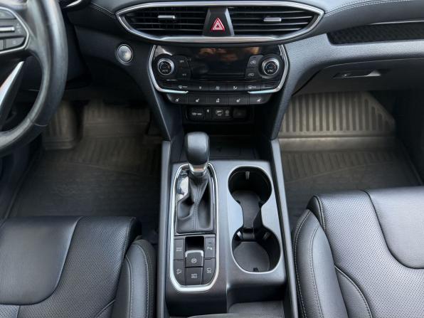 Hyundai Santa Fe IV с пробегом 2019 года, цена 2 475 000 рублей, 131604 км, внедорожник, Автокод Объявления