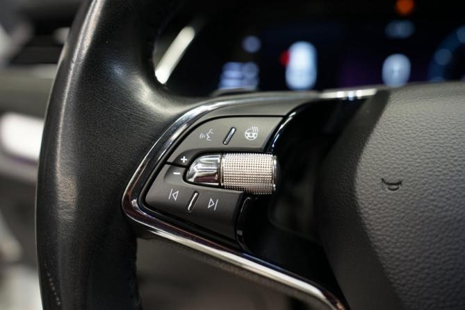 Skoda Octavia IV (A8) с пробегом 2021 года, цена 2 299 000 рублей, 113000 км, лифтбек, Автокод Объявления