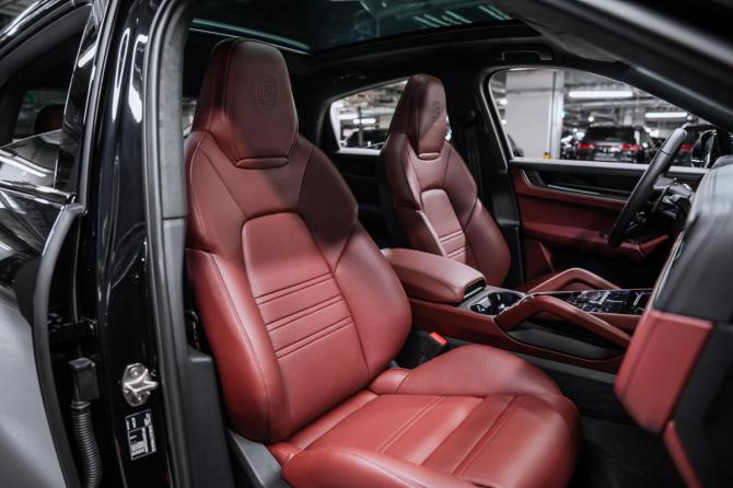 Новый Porsche Cayenne III Рестайлинг 2025 года, цена 18 900 000 рублей, внедорожник, Автокод Объявления