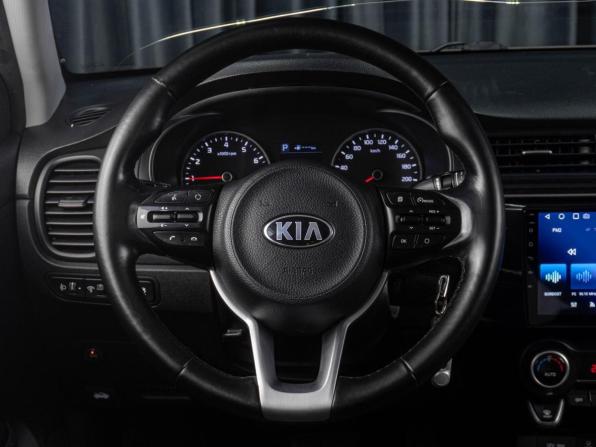 Kia Rio IV с пробегом 2018 года, цена 1 349 000 рублей, 134986 км, седан, Автокод Объявления