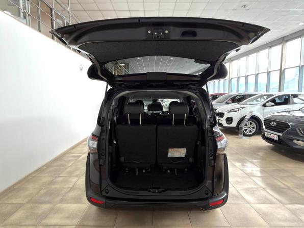 Toyota Sienta II с пробегом 2017 года, цена 1 550 000 рублей, 107000 км, минивэн, Автокод Объявления