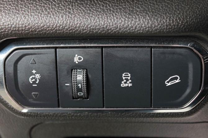 Haval Jolion I с пробегом 2023 года, цена 1 699 000 рублей, 115000 км, внедорожник, Автокод Объявления