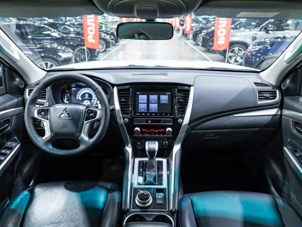 Mitsubishi Montero Sport III Рестайлинг с пробегом 2022 года, цена 3 700 000 рублей, 52419 км, внедорожник, Автокод Объявления