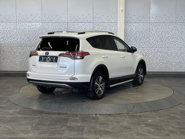 Toyota RAV4 IV (XA40) Рестайлинг с пробегом 2017 года, цена 1 920 000 рублей, 103441 км, внедорожник, Автокод Объявления