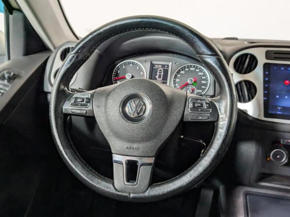 Volkswagen Tiguan I с пробегом 2011 года, цена 949 900 рублей, 245000 км, внедорожник, Автокод Объявления