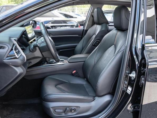 Toyota Camry VIII (XV70) Рестайлинг с пробегом 2023 года, цена 4 200 000 рублей, 29404 км, седан, Автокод Объявления