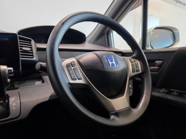 Honda Freed I Рестайлинг 2 с пробегом 2014 года, цена 1 220 000 рублей, 120965 км, компактвэн, Автокод Объявления