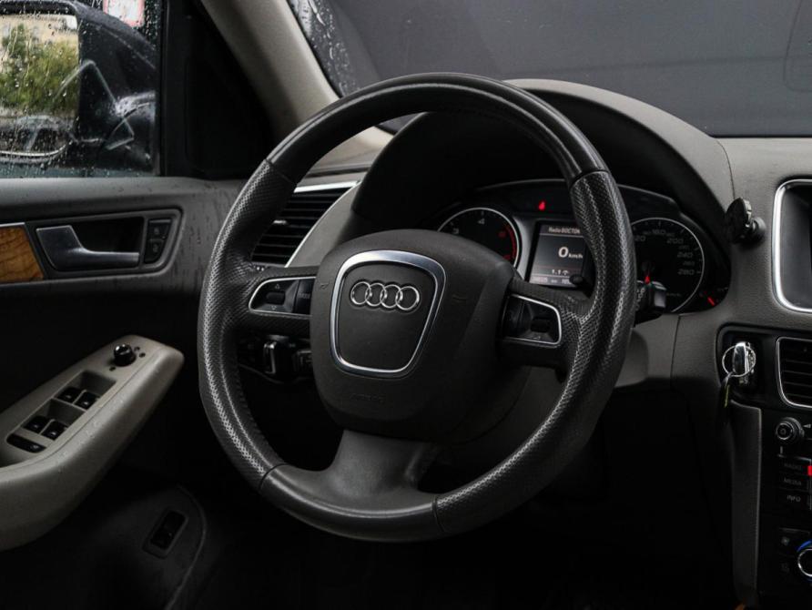 Audi Q5 I (8R) Москва  - изображение 12
