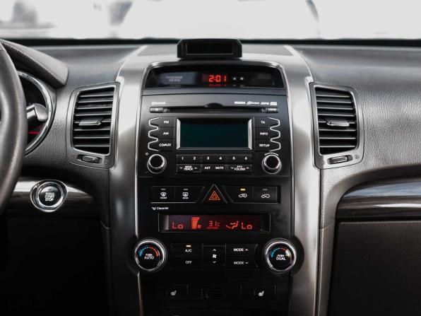 Kia Sorento II с пробегом 2012 года, цена 1 400 000 рублей, 200548 км, внедорожник, Автокод Объявления