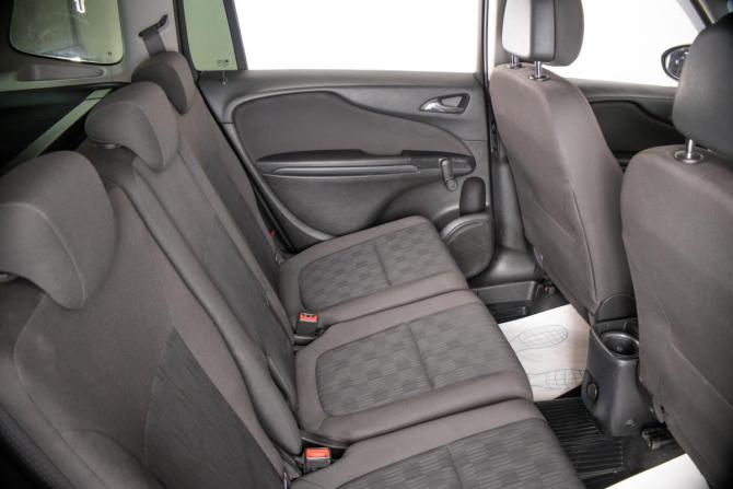 Opel Zafira C с пробегом 2016 года, цена 909 000 рублей, 282720 км, компактвэн, Автокод Объявления