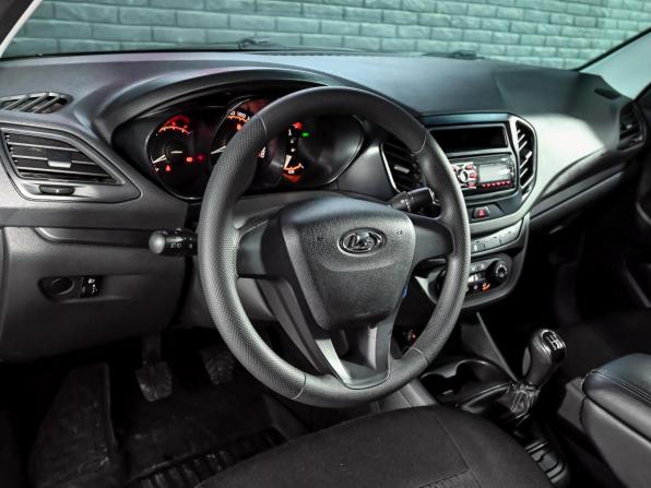 Lada (ВАЗ) Vesta I с пробегом 2021 года, цена 880 000 рублей, 89073 км, седан, Автокод Объявления