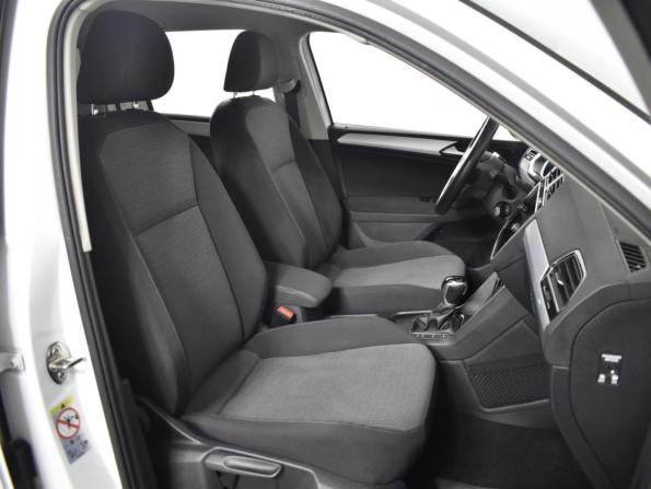 Volkswagen Tiguan II Рестайлинг с пробегом 2021 года, цена 2 498 900 рублей, 113530 км, внедорожник, Автокод Объявления