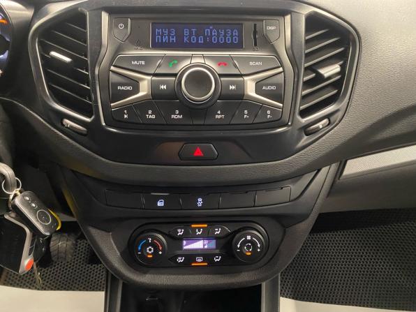 Lada (ВАЗ) Vesta I с пробегом 2022 года, цена 990 000 рублей, 106420 км, седан, Автокод Объявления
