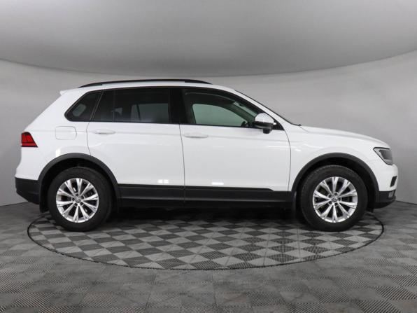 Volkswagen Tiguan II с пробегом 2018 года, цена 1 950 000 рублей, 102700 км, внедорожник, Автокод Объявления