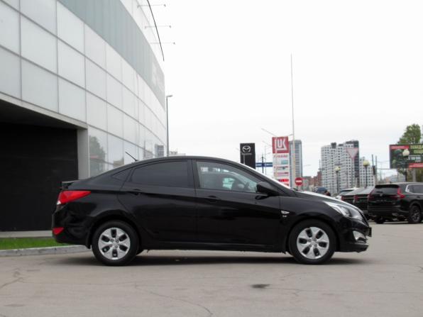 Hyundai Solaris I Рестайлинг с пробегом 2014 года, цена 1 000 000 рублей, 118285 км, седан, Автокод Объявления