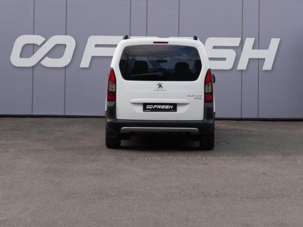Peugeot Partner II Рестайлинг с пробегом 2012 года, цена 799 000 рублей, 198357 км, компактвэн, Автокод Объявления