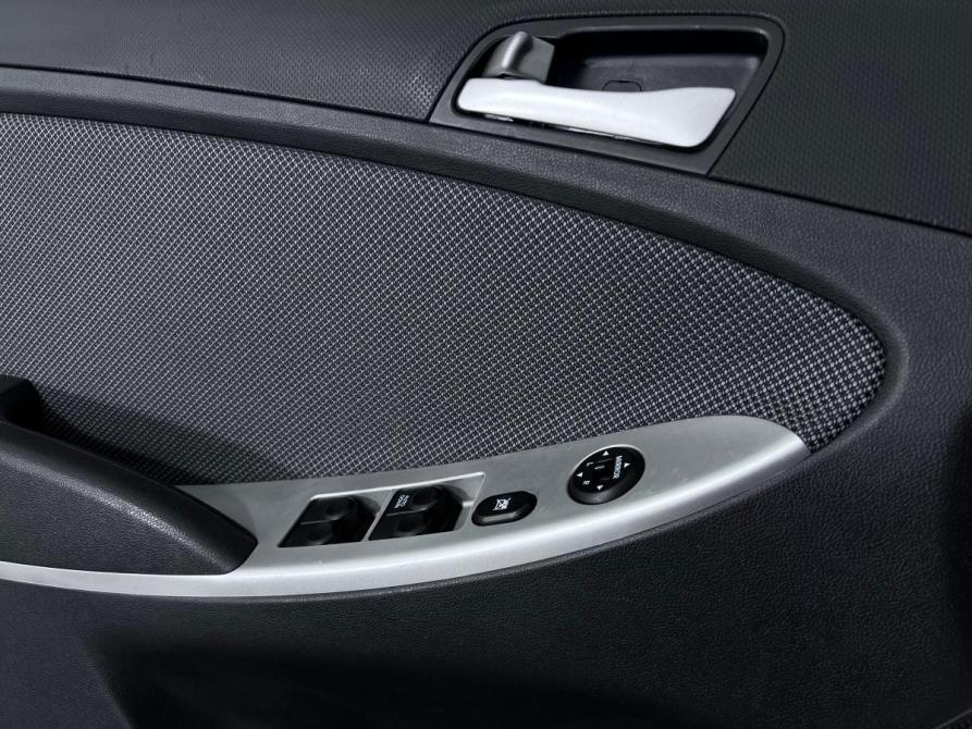 Hyundai Solaris I Ростов-на-Дону  - изображение 16