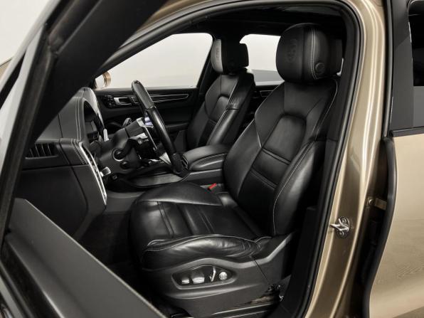 Porsche Cayenne III с пробегом 2019 года, цена 5 249 900 рублей, 244435 км, внедорожник, Автокод Объявления