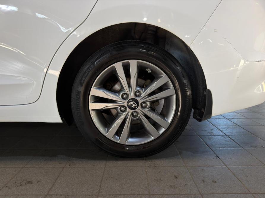 Hyundai Elantra VI (AD) Санкт-Петербург  - изображение 9