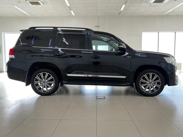 Toyota Land Cruiser 200 Series Рестайлинг 2 с пробегом 2015 года, цена 4 870 000 рублей, 252565 км, внедорожник, Автокод Объявления