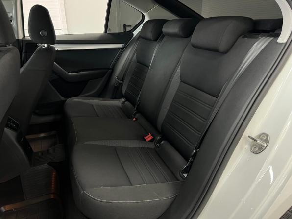 Skoda Octavia III (A7) Рестайлинг с пробегом 2020 года, цена 2 299 000 рублей, 26508 км, лифтбек, Автокод Объявления