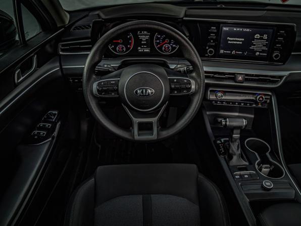 Kia K5 III с пробегом 2021 года, цена 2 499 000 рублей, 63389 км, седан, Автокод Объявления