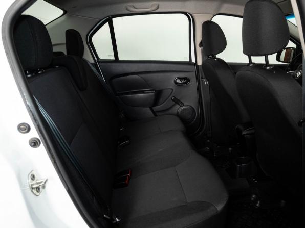 Renault Logan II Рестайлинг с пробегом 2020 года, цена 1 020 000 рублей, 68300 км, седан, Автокод Объявления