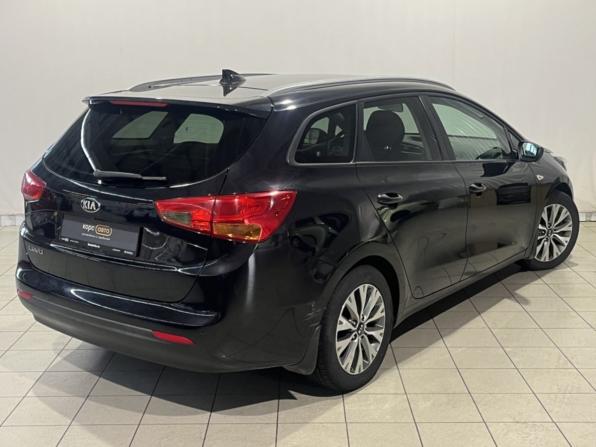 Kia Ceed II Рестайлинг с пробегом 2018 года, цена 1 220 000 рублей, 161012 км, универсал, Автокод Объявления