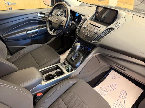 Ford Kuga II Рестайлинг с пробегом 2017 года, цена 1 590 000 рублей, 124000 км, внедорожник, Автокод Объявления