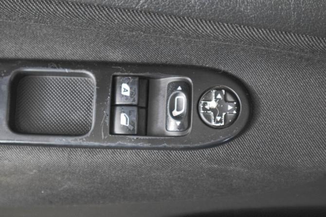Peugeot 207 I с пробегом 2007 года, цена 399 000 рублей, 180000 км, хэтчбек, Автокод Объявления