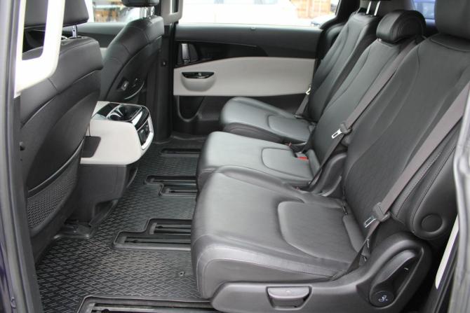 Kia Carnival IV с пробегом 2021 года, цена 3 550 000 рублей, 127000 км, минивэн, Автокод Объявления