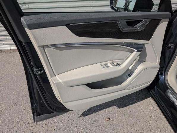 Audi A6 V (C8) с пробегом 2019 года, цена 3 795 000 рублей, 65002 км, седан, Автокод Объявления