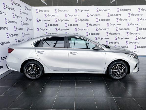 Kia Cerato IV Рестайлинг с пробегом 2022 года, цена 2 145 000 рублей, 64677 км, седан, Автокод Объявления