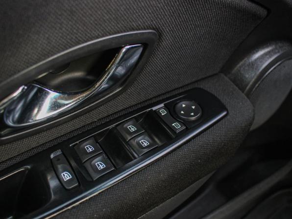 Renault Fluence I Рестайлинг с пробегом 2013 года, цена 597 000 рублей, 144700 км, седан, Автокод Объявления