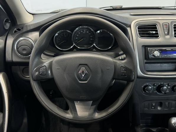 Renault Sandero II с пробегом 2016 года, цена 820 000 рублей, 124451 км, хэтчбек, Автокод Объявления