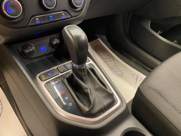 Hyundai Creta I Рестайлинг с пробегом 2020 года, цена 1 779 000 рублей, 130000 км, внедорожник, Автокод Объявления