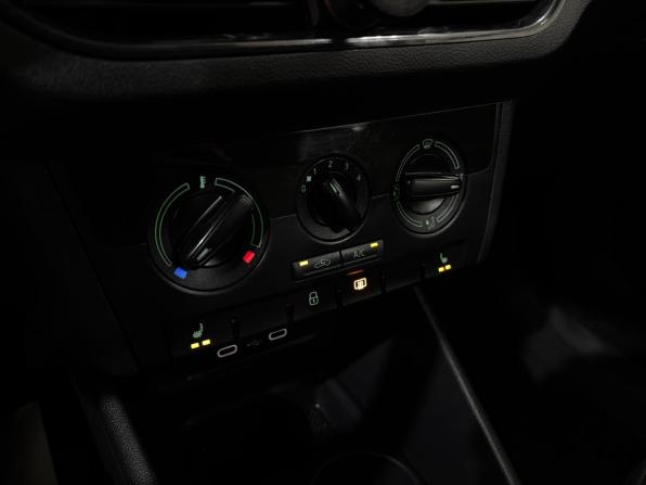Skoda Rapid II с пробегом 2022 года, цена 1 560 000 рублей, 92703 км, лифтбек, Автокод Объявления