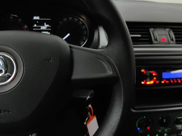 Skoda Rapid I с пробегом 2017 года, цена 1 044 000 рублей, 88000 км, лифтбек, Автокод Объявления