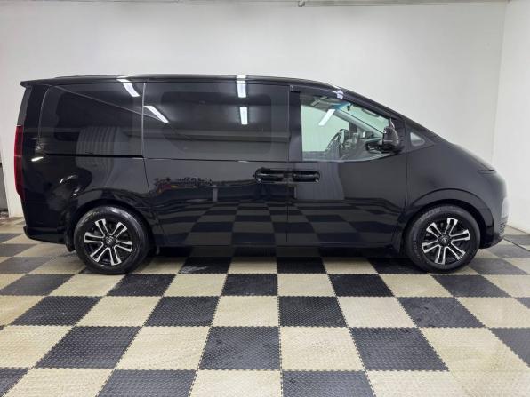 Hyundai Staria I с пробегом 2021 года, цена 4 270 000 рублей, 70500 км, минивэн, Автокод Объявления