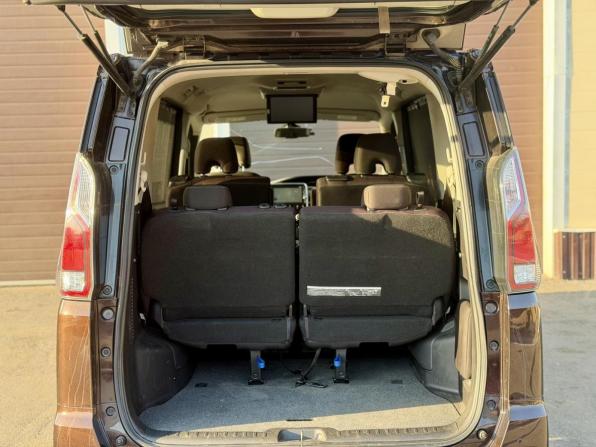 Nissan Serena V (C27) с пробегом 2016 года, цена 1 950 000 рублей, 181000 км, минивэн, Автокод Объявления