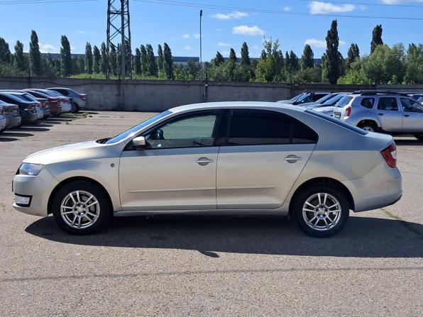 Skoda Rapid I с пробегом 2015 года, цена 830 000 рублей, 251656 км, лифтбек, Автокод Объявления